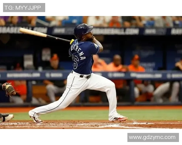 横滨FC迎战大阪樱花展开激烈对决谁能在这场比赛中笑到最后